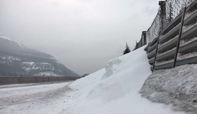 oregon-i84-snow-2017-01-18-14-17