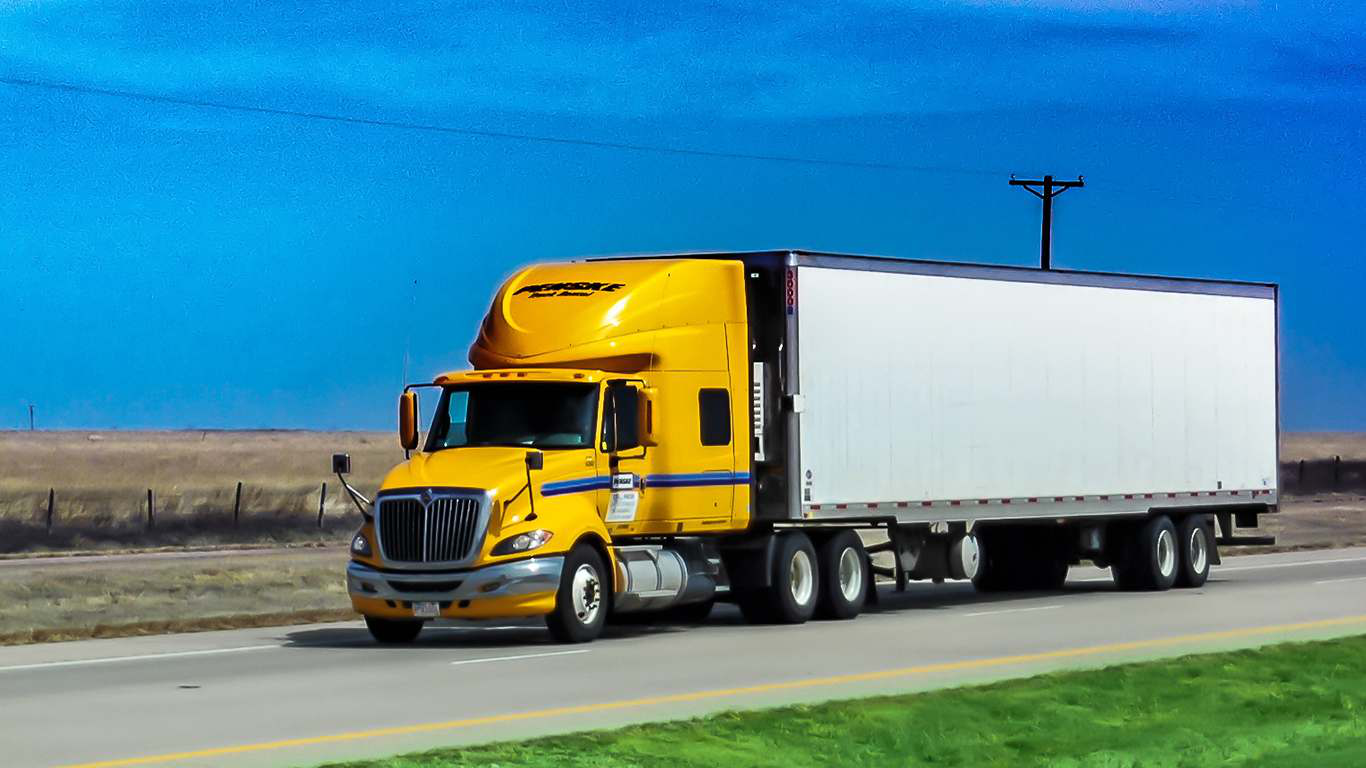 Penske Truck Leasing driving on the road