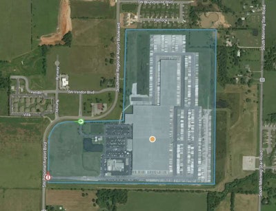 With ALK Technologies’ mapping and routing product, users can select truck entrances at sites for precision routing. The truck entrance here is marked in red; the car entrance in green.