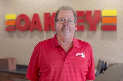 Allen Warner, Oakley Transport’s director quality, steered the fleet’s ISO certification process. He came from a 35-year career at Pepsi, where he led quality initiatives.