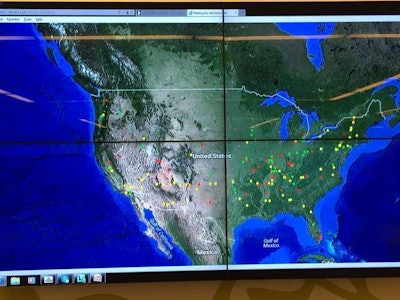 The control room at Unilever shows live shipment data using the e4score TrackAssured product.