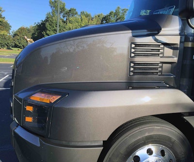 The aerodynamic design of Mack’s Anthem is most noticeable from the side, where the aggressive slope of the hood is prominent.