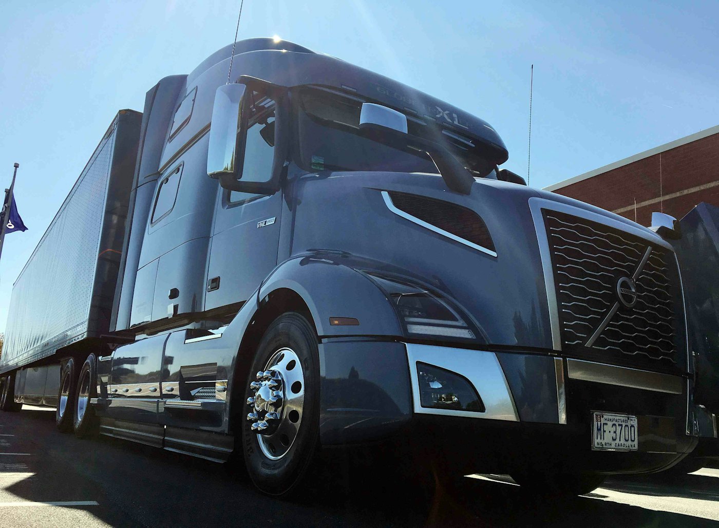 2025 Volvo Vnl 860 Review