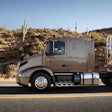 volvo-trucks-introduces-new-vnr-series-for-regional-haul-to-the-mexican-market_2-2017-11-16-09-40