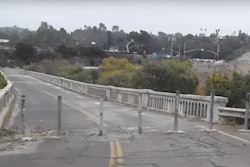 Bonsall-bridge-narrow-bridge