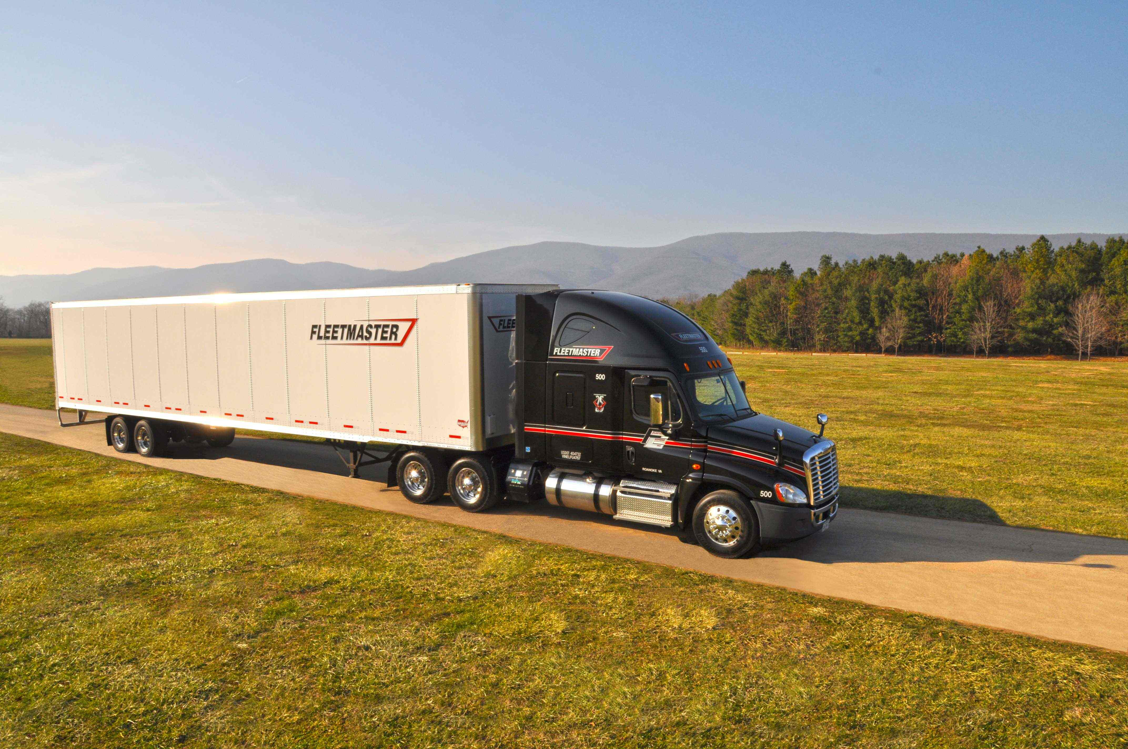 FleetMaster Express Freightliner wide shot-2018-01-25-14-00
