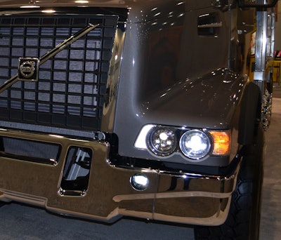 New Led Headlights Standard On Volvo Vhd Series Detail