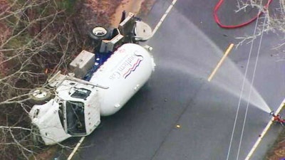 A Southern Propane bobtail overturned on Monday and could not be safely towed. (photo: wsoctv.com)