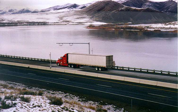 https___prepass.com_wp-content_uploads_2018_01_FarewellBendGreenLight_small-2018-04-10-13-51