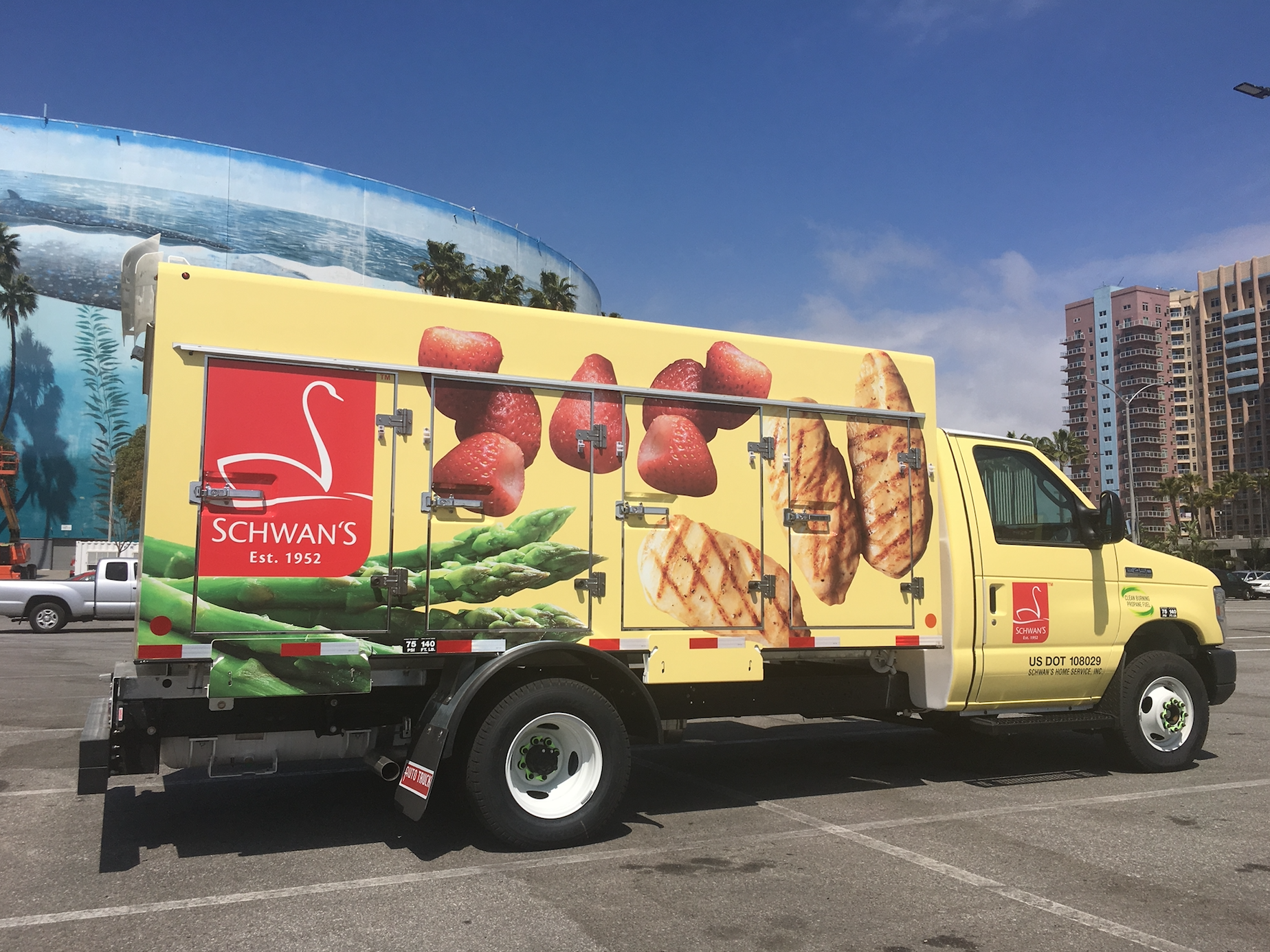 Schwan&rsquo;s-propane-truck-fleet