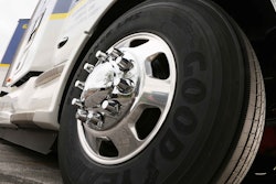 Goodyear-Endurance-LHS-steer-tire-photo5-2018-06-20-09-56