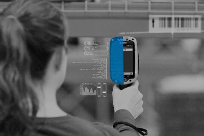 Person holding a Zebra scanner