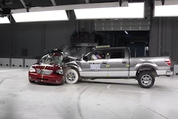 Ford-Sebring-crash-red-light-IIHS