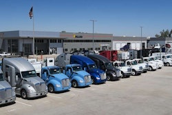 Inland-Kenworth-Successful-Dealer-of-the-Year-2018-08-09-15-38