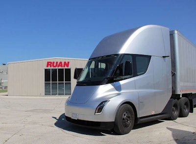 Tesla founder and CEO Elon Musk has repeatedly condemned fuel cells and instead embraces all-electric powertrains as the transportation technology of tomorrow.