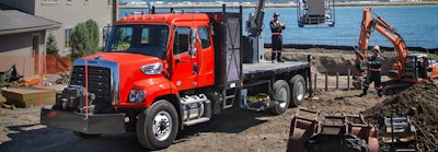 freightliner-108SD
