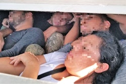 illegal-aliens-pickup-bed-arizona