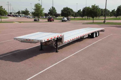 Trail King is recalling approximately 115 ACS/AACS step deck trailers over an issue with aluminum cross members.