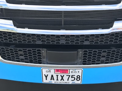 Freightliner Cascadia front grill & bumper