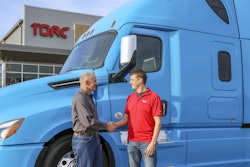 torc_daimler_handshake20190328_01-2019-03-29-09-49