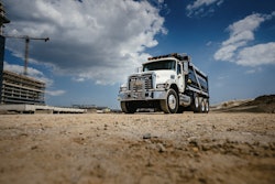 Mack Granite 2