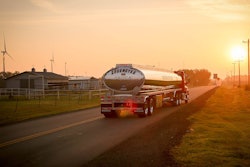 Groendyke-truck-fb-2019-04-25-10-24