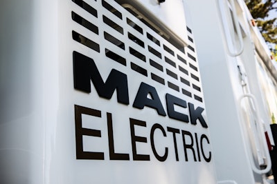 Mack Electric Lr Refuse Truck