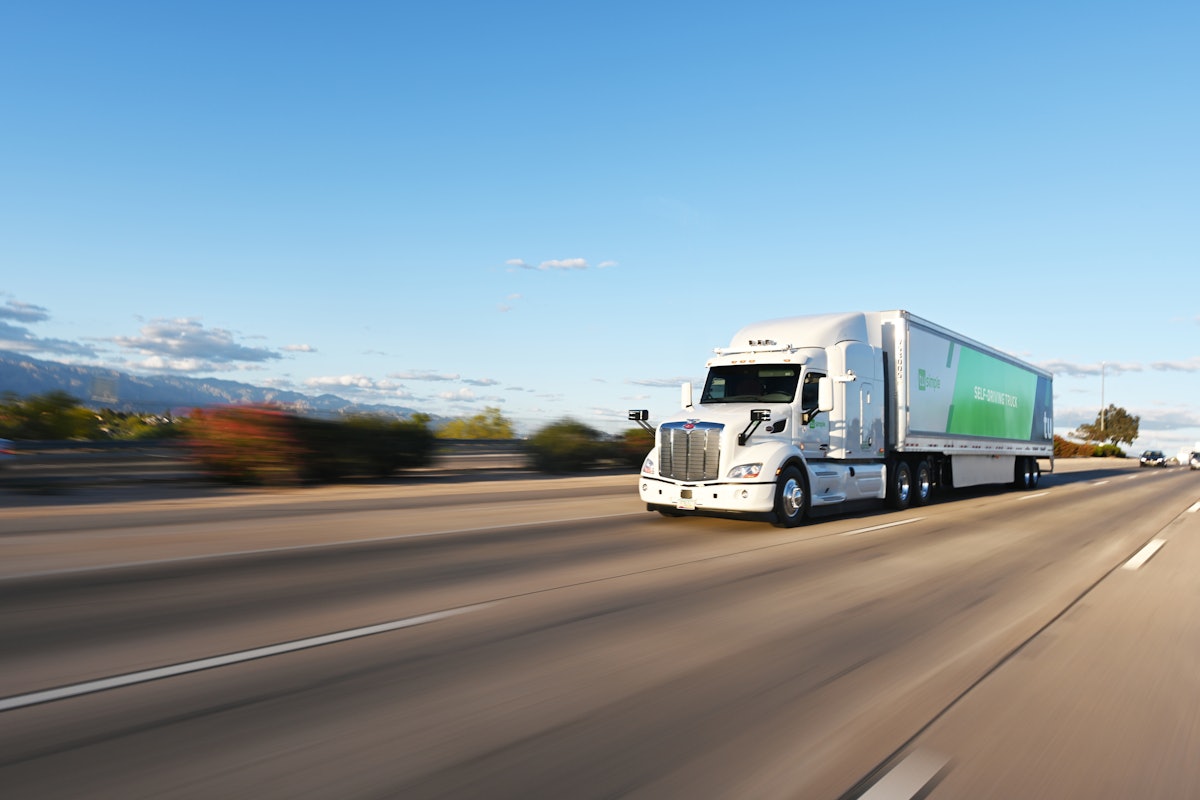 First autonomous truck driving certificate program launches