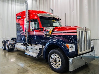 This 2020 Kenworth W990 features a 565-hp Cummins X15 with an 18-speed and a 76-inch mid-roof sleeper.