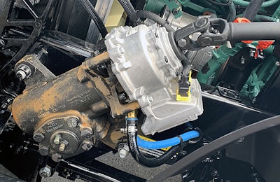The active steering system features an electric motor mounted on top of the hydraulic steering gear.