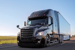 Daimler_Freightliner_Hero-2019-10-28-12-18