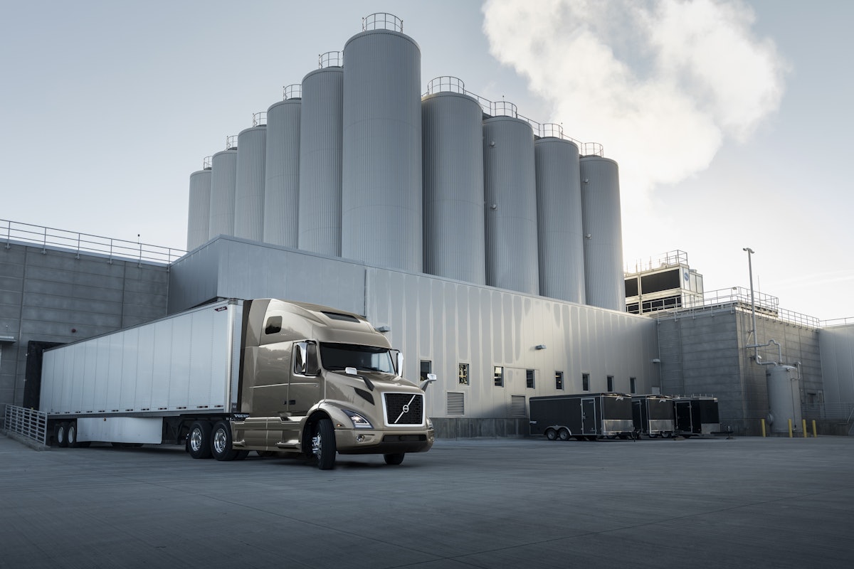 Volvo Unveils Redesigned Flagship Class 8 VNL Tractor