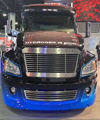 On display at NACV was Cummins’ Class 8, 6×4 day cab fuel cell tractor.