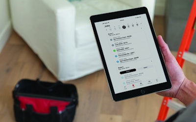 Mobile and back-office routing and planning applications have troves of data that can be analyzed for predicting seasonal trends. Photo courtesy of Verizon Connect.