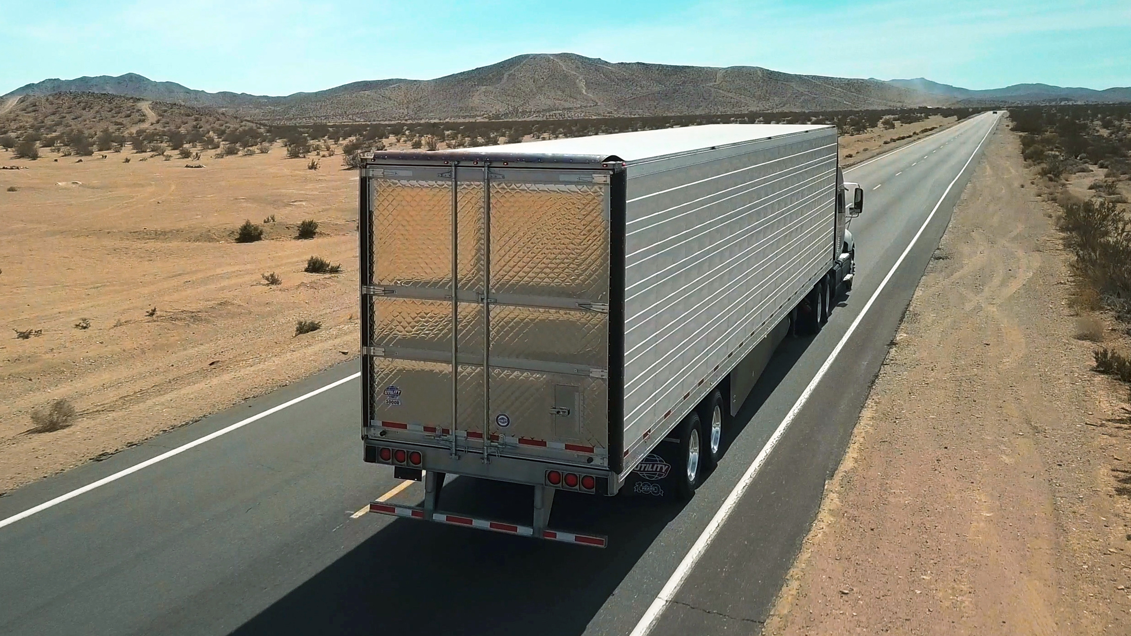 Utility Aero Tail with Side Skirt (2)-2020-02-24-13-32