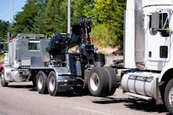semi-tow-truck-2020-02-24-09-37