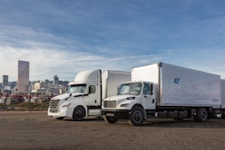 dtna-electric-fleet-2020-03-03-13-00