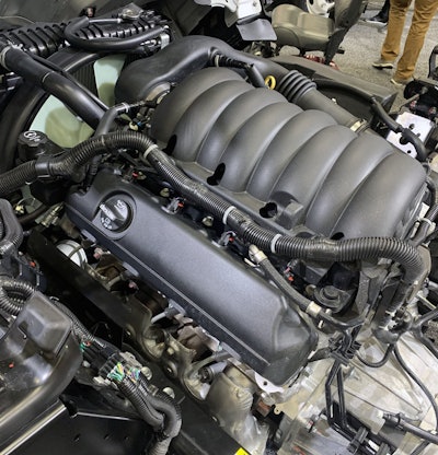 A 6.6-liter V8 will be available in the Class 3 NPR and Class 4 NPR-HD, while a 6.0-liter V8 is slated for offering in both the Class 5 NQR and Class 5 NRR.