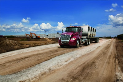 Navistar_LT_Construction_Kenosha_Uline