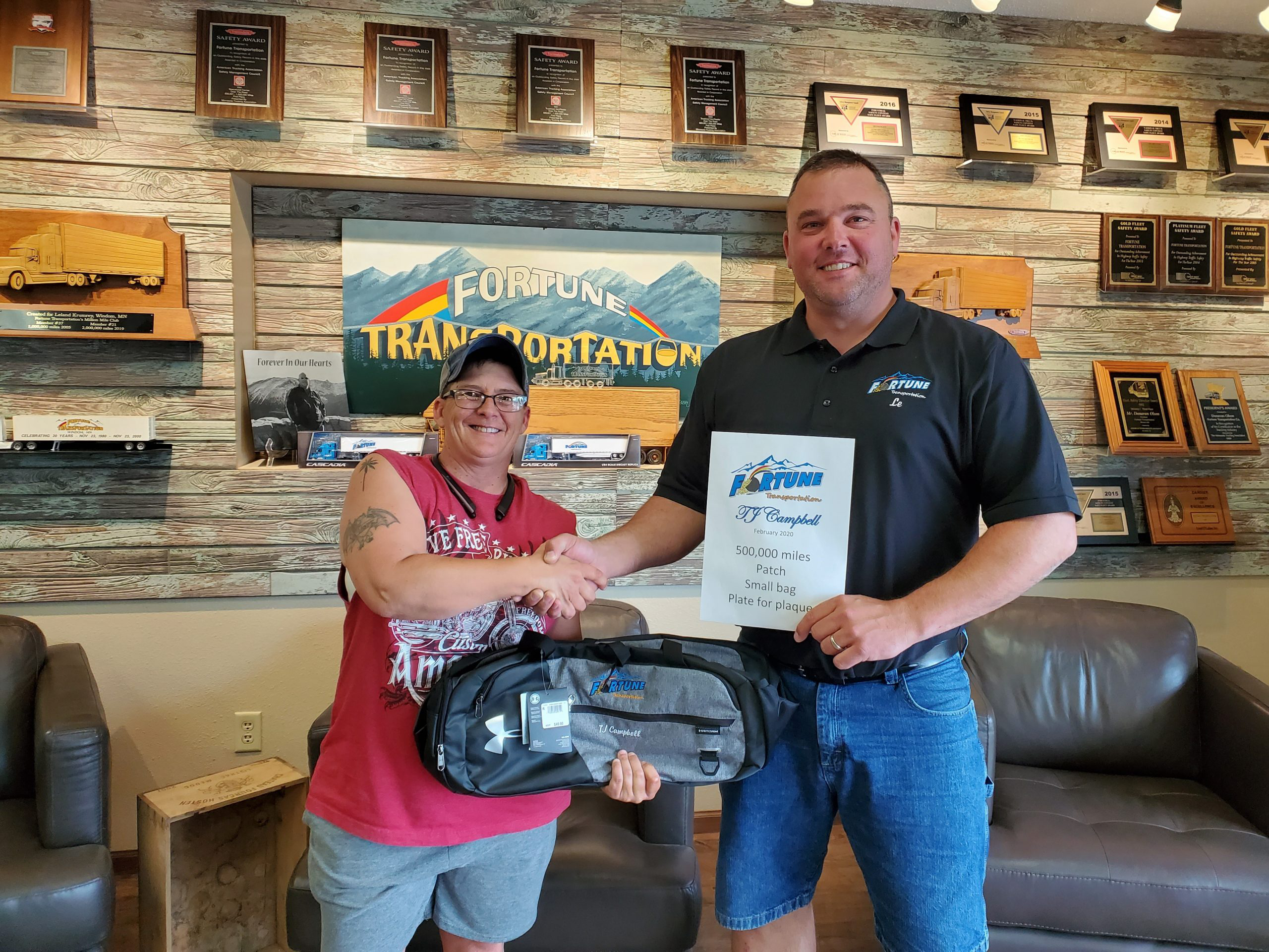 Driver Award Picture -Tonya Campbell 500,000 Safe Miles[1]-2020-06-25-13-52