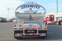 Groendyke-truck-brake-light-2020-06-15-13-18