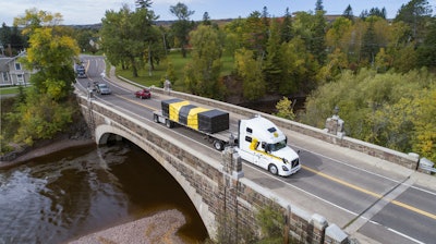Halvor Lines has refrigerated, dry van, flatbed and deck van operations.