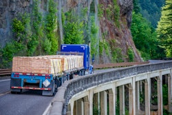 flatbed-lumber-highway-2020-08-20-16-06