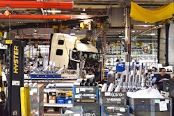volvo-plant-trucks-2020-09-30-08-31