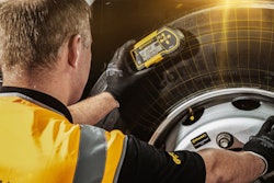 ADDITIONAL_SERVICES_SOLUTIONS_Fitment_Service-2020-10-16-15-09