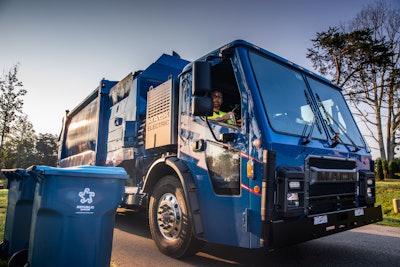 Republic Mack Lr Electric 5 2020 10 06 12 49