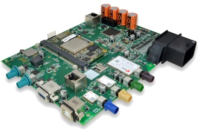 Traxen developed proprietary hardware and software by assembling a team of engineers with experience developing AI systems for automotive suppliers and OEs.