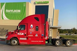 Hyliion-C.A.T.-CNG-hybrid-2-2020-11-24-14-44