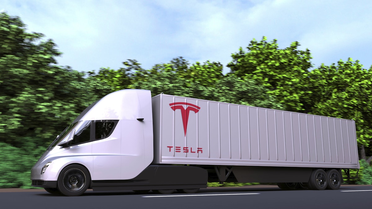 Tesla claims semi truck coming in 2021 despite production troubles