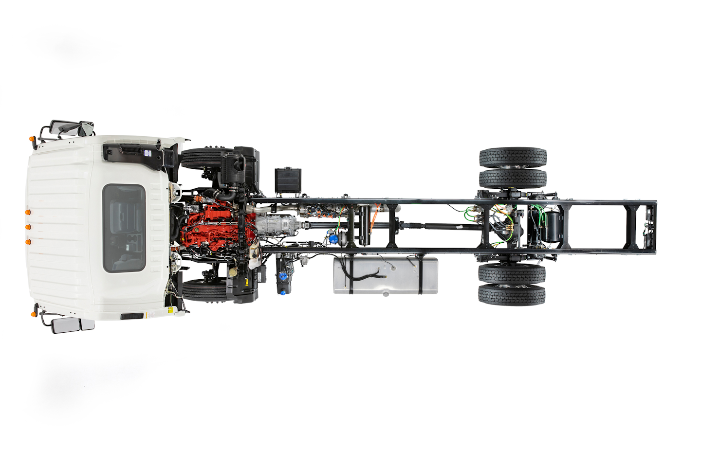 The low cab forward’s larger cab-to-axle space provides the Isuzu F-Series more cargo capacity versus conventional cabs with a comparable wheelbase, unlocking more versatility for body applications.